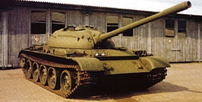 Средний танк Т-54